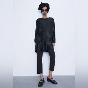 Zara Like New Black Pleated Tiered Long Sleeve Mini Dress in Size L
